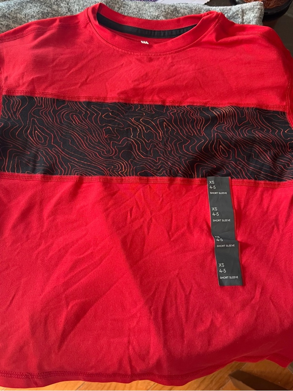 Red Short Sleeve Tee with Black Wave Panel boys xs 4-5.  5/$20